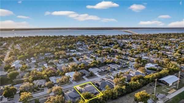 The Argyle, 1476 Argyle Dr, Fort Myers, Florida 33919, image 1