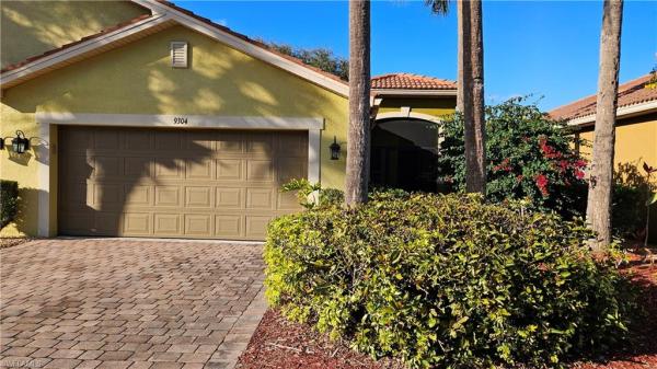 Vistanna Villas, 9304 Aegean Cir, Lehigh Acres, Florida 33936, image 2
