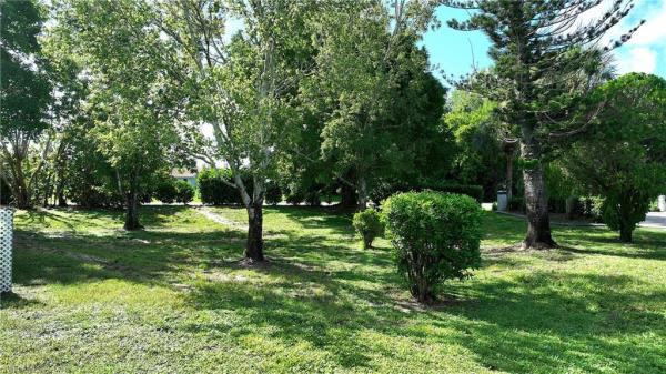 Beacon Square, 10655 Vanceboro Ct, Lehigh Acres, Florida 33936, image 2