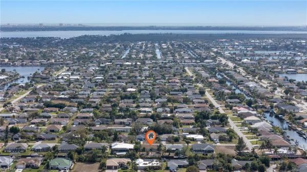 Cape Coral, 233 42nd Ter, Cape Coral, Florida 33914, image 1