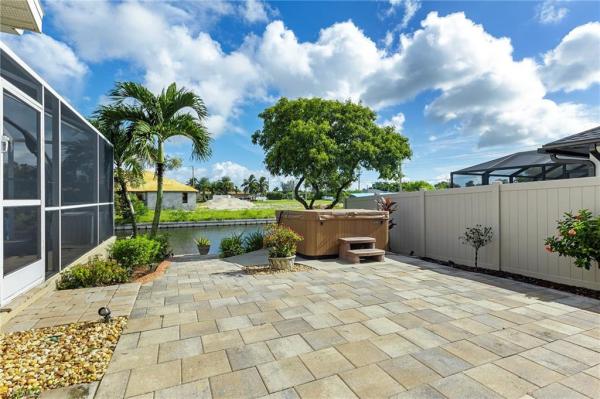 Cape Coral, 2013 SW 31st Ter, Cape Coral, Florida 33914, image 1