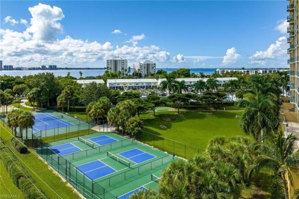 North Star Yacht Club, 3426 Hancock Bridge Pkwy #501, North Fort Myers, Florida 33903, image 2