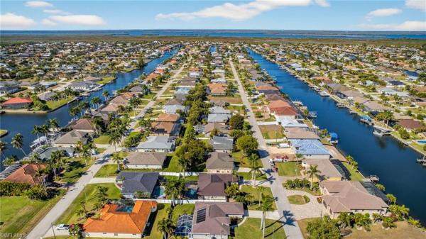 Cape Coral Residential, 2506 38th St, Cape Coral, Florida 33914, image 3