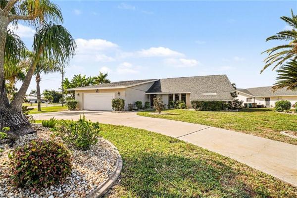 Cape Coral Residential, 1922 SE 26th Ter, Cape Coral, Florida 33904, image 2