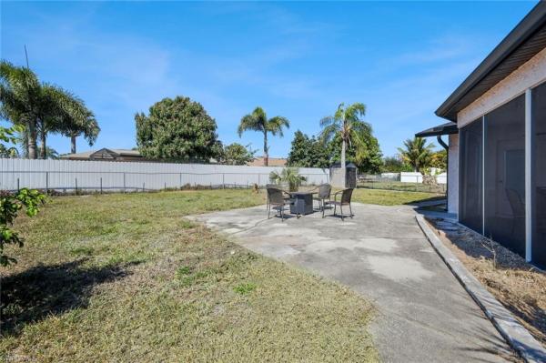 Cape Coral Residential, 3926 Country Club Blvd, Cape Coral, Florida 33904, image 2