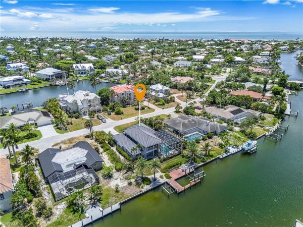 Shell Harbor, 896 Limpet Dr, Sanibel, Florida 33957, image 1