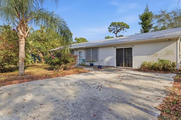 Tamiami Estates, 1180 Old Bridge Rd, North Fort Myers, Florida 33917, image 1