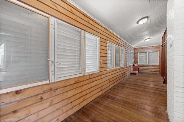 Sunset Cove, 12430 Mcgregor Blvd, Fort Myers, Florida 33919, image 2