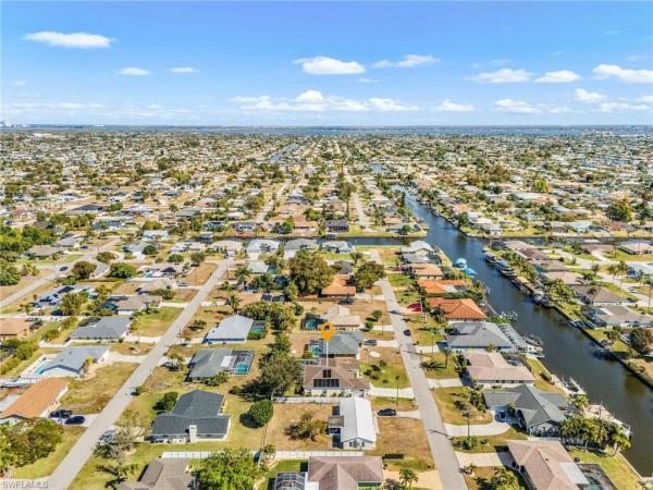 Cape Coral Residential, 531 SE 33rd St, Cape Coral, Florida 33904, image 1