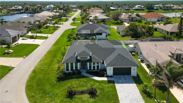 Cape Coral Residential, 2628 SW 53rd Ln, Cape Coral, Florida 33914, image 2
