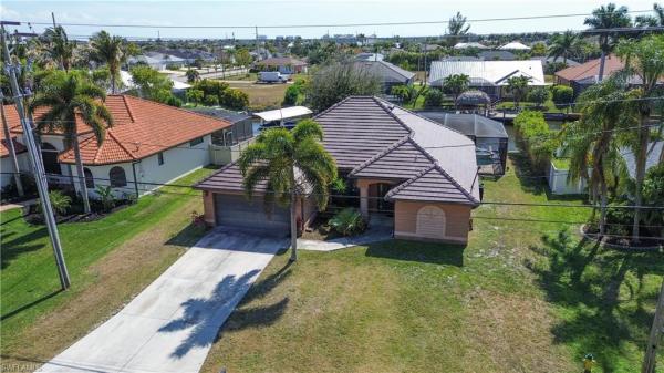 Cape Coral, 2110 SW 38th Ter, Cape Coral, Florida 33914, image 1