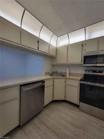 9610 Green Cypress Ln #15, Fort Myers, Florida 33905, image 1