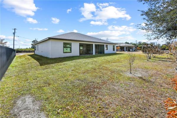 Lehigh Acres, 3914 SW 39th St, Lehigh Acres, Florida 33976, image 2