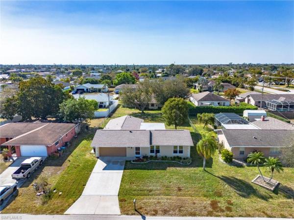 Cape Coral Residential, 910 SE 15th St, Cape Coral, Florida 33990, image 3