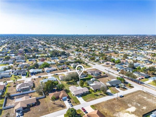Cape Coral Residential, 910 SE 15th St, Cape Coral, Florida 33990, image 2