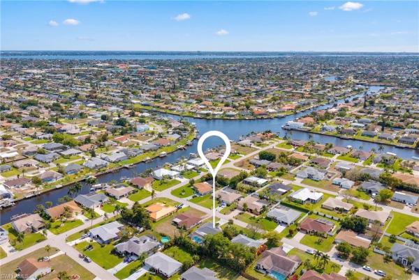Cape Coral Residential, 919 19th Ter, Cape Coral, Florida 33990, image 3