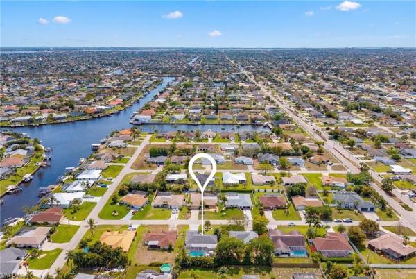 Cape Coral Residential, 919 19th Ter, Cape Coral, Florida 33990, image 2