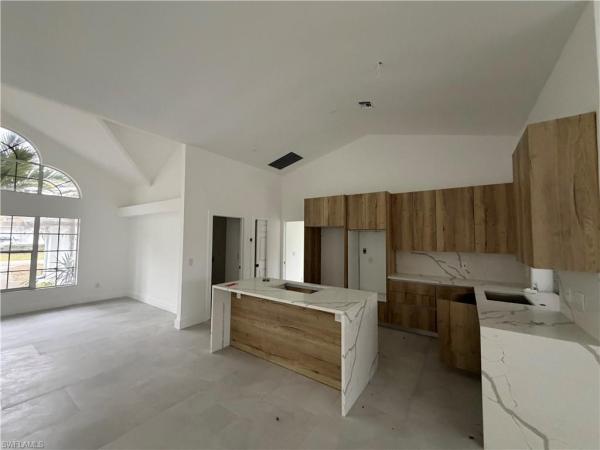 Cape Coral, 2228 43rd St, Cape Coral, Florida 33914, image 2