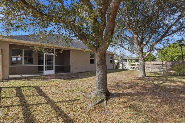 Cape Coral Residential, 1921 20th St, Cape Coral, Florida 33993, image 2