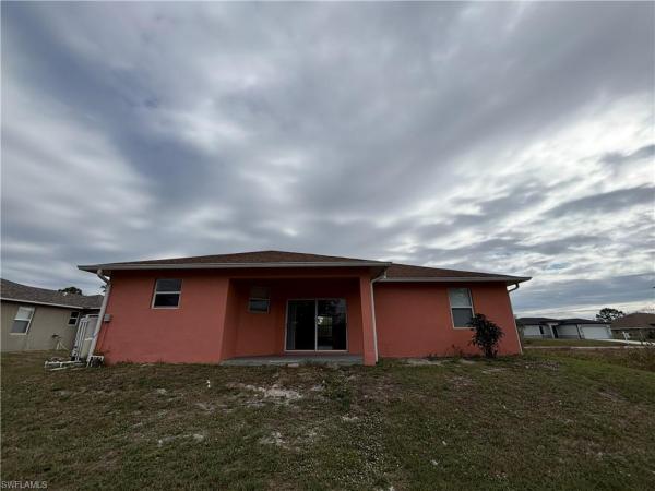 Lehigh Acres, 2902 Colin Ave S, Lehigh Acres, Florida 33976, image 2