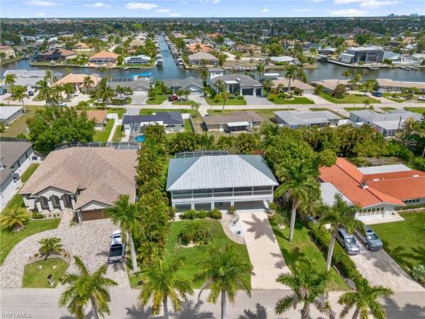 Cape Coral Residential, 647 Coral Dr, Cape Coral, Florida 33904, image 3