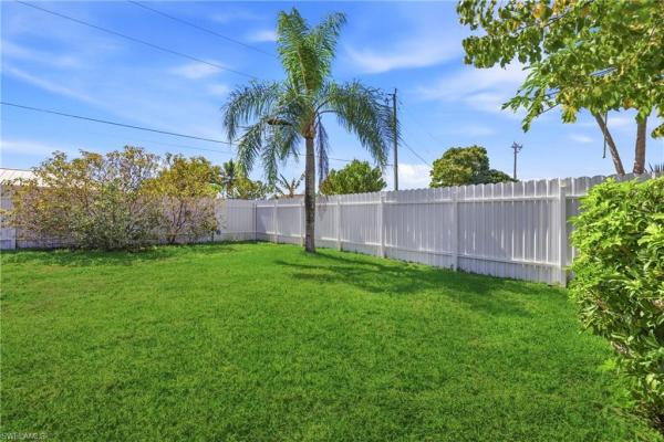 Cape Coral Residential, 908 SE 21st Ter, Cape Coral, Florida 33990, image 2