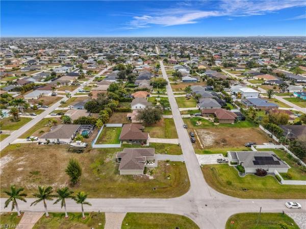 Cape Coral Residential, 1319 34th Ter, Cape Coral, Florida 33914, image 2