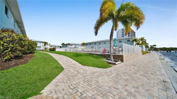Palms At Waters Edge, 3344 Key Dr #4, North Fort Myers, Florida 33903, image 3