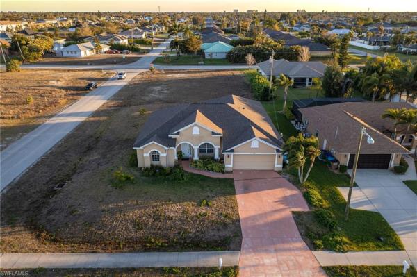 Cape Coral Residential, 838 Gleason Pkwy, Cape Coral, Florida 33914, image 3