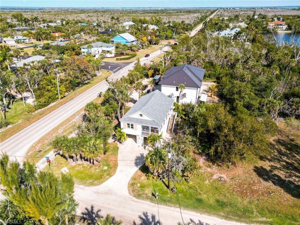 1550 Centre St, Sanibel, Florida 33957, image 1