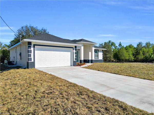 Lehigh Acres, 2104 Edward Ave, Alva, Florida 33920, image 3