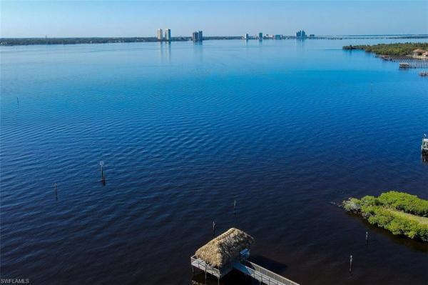 Admiralty Yacht Racquet Club, 15452 Admiralty Cir #6, North Fort Myers, Florida 33917, image 3