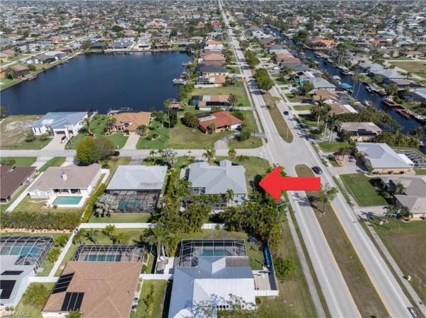 Cape Coral Residential, 402 46th Ter, Cape Coral, Florida 33914, image 2