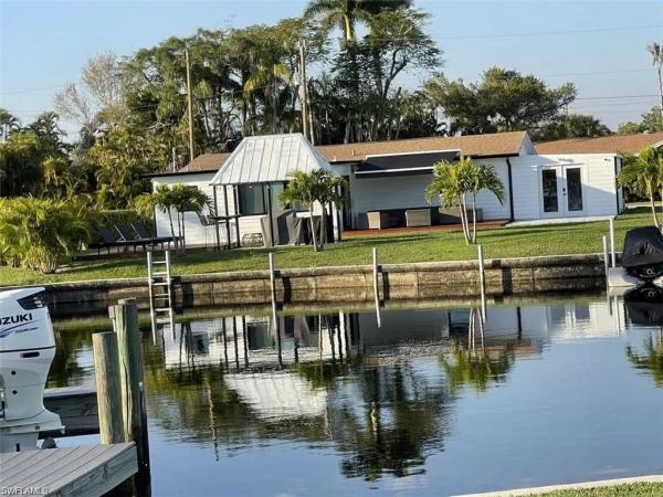 Blue Water Shores, 421 Cross St, North Fort Myers, Florida 33903, image 2