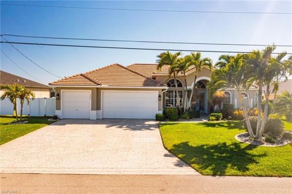 Cape Coral Residential, 1404 13th Ter, Cape Coral, Florida 33990, image 2