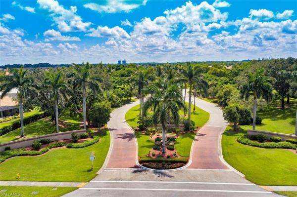Venetian Village, 9917 Las Casas Dr, Fort Myers, Florida 33919, image 2