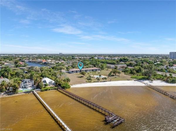 Riverside Beach Club, 12498 Riverside Dr #205, Fort Myers, Florida 33919, image 3