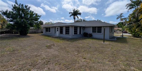 Tanglewood, 1329 Oaklawn Ct, Fort Myers, Florida 33919, image 1