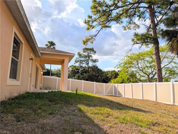 Lehigh Acres, 106 5th St, Lehigh Acres, Florida 33972, image 3