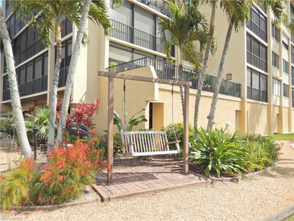 The Ashland At Lakeridge, 7119 Lakeridge View Ct #403, Fort Myers, Florida 33907, image 2