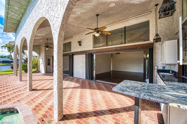 Town & River, 6896 Erin Marie Ct, Fort Myers, Florida 33919, image 3