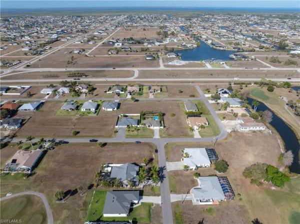 Cape Coral Residential, 1640 31st Ave, Cape Coral, Florida 33993, image 1