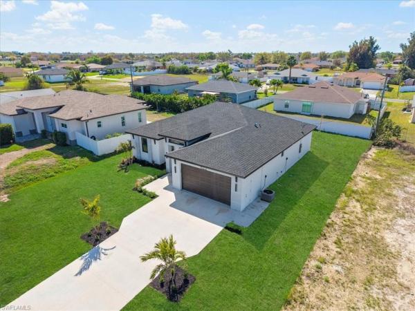 Cape Coral Residential, 822 19th St, Cape Coral, Florida 33909, image 3