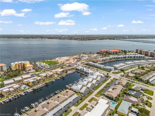 4105 19th Pl #101, Cape Coral, Florida 33904, image 1