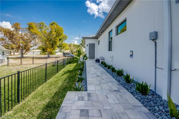 Cape Coral, 5310 Bayview Ct, Cape Coral, Florida 33904, image 2