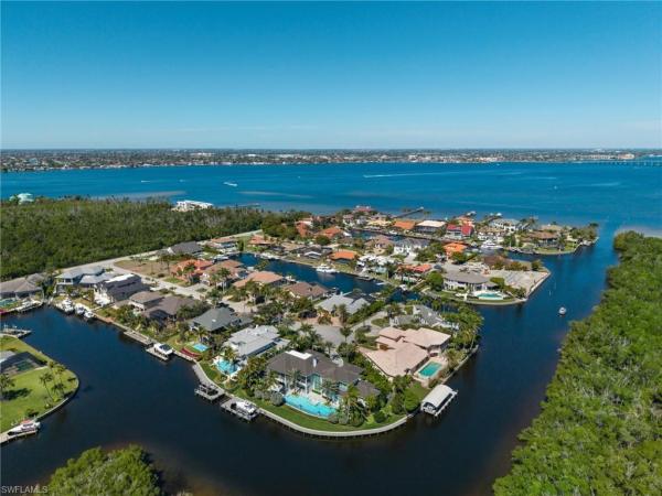 Palmetto Point, 4850 Laurel Ln, Fort Myers, Florida 33908, image 2