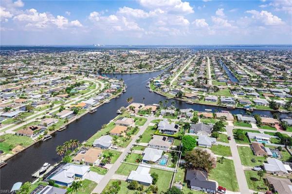 Cape Coral Residential, 918 28th Ter, Cape Coral, Florida 33904, image 2