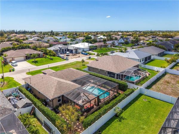 Cape Coral, 2223 20th St, Cape Coral, Florida 33991, image 1