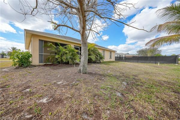 Cape Coral Residential, 2117 40th St, Cape Coral, Florida 33909, image 3