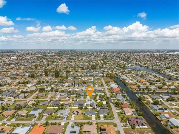 Cape Coral Residential, 423 23rd St, Cape Coral, Florida 33990, image 2